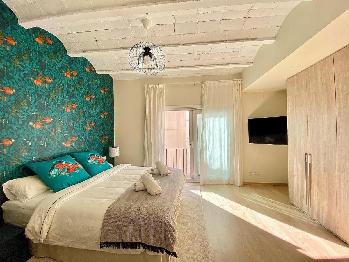 Abbott Apartment - 1 Min From The Beach - 100M2 - Sleeps 8 Sitges Eksteriør billede