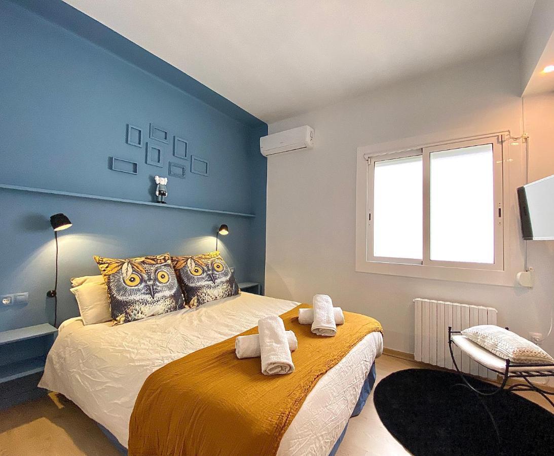 Abbott Apartment - 1 Min From The Beach - 100M2 - Sleeps 8 Sitges Eksteriør billede
