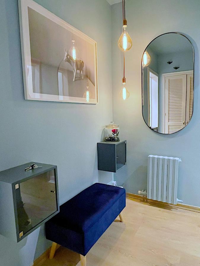 Abbott Apartment - 1 Min From The Beach - 100M2 - Sleeps 8 Sitges Eksteriør billede