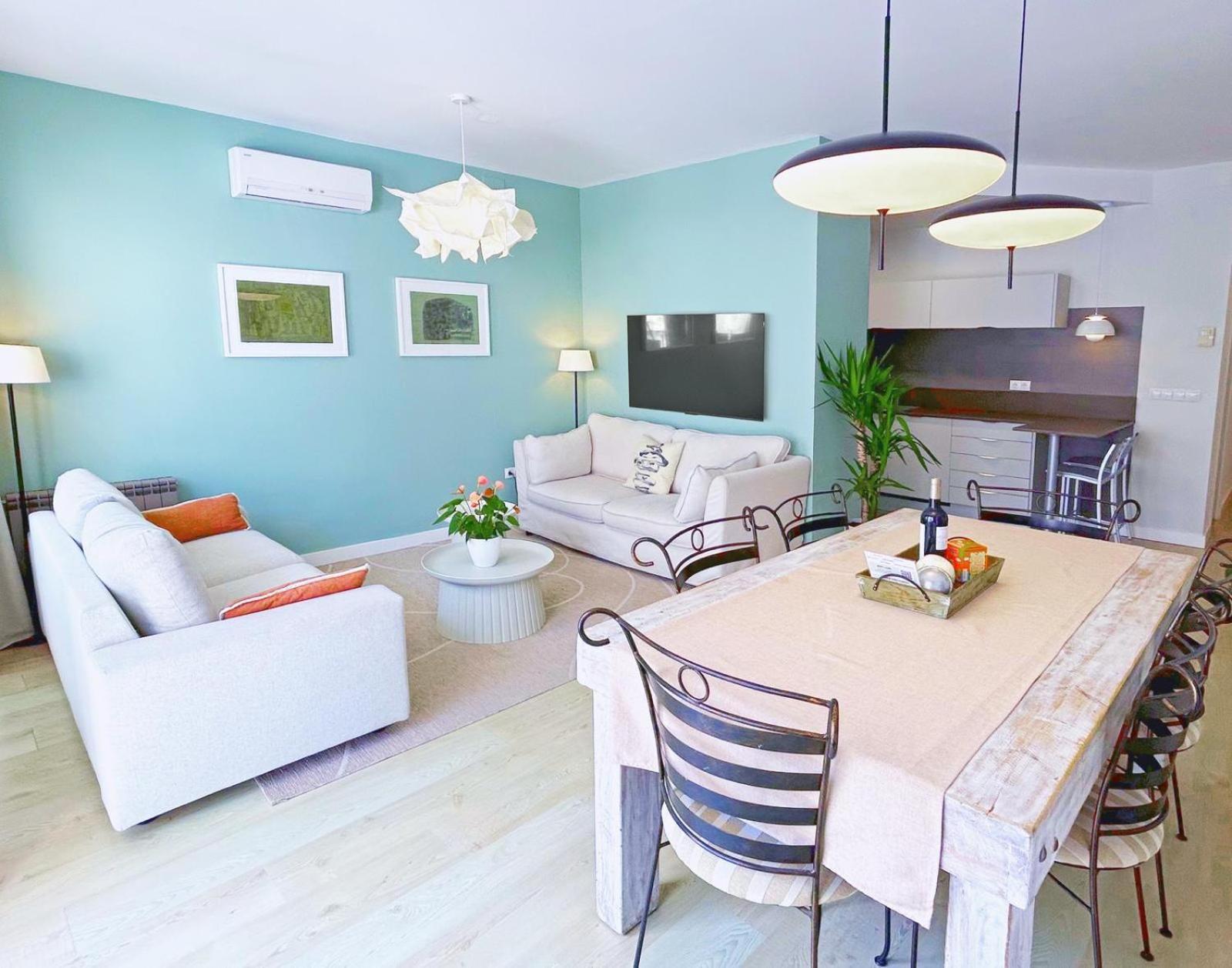 Abbott Apartment - 1 Min From The Beach - 100M2 - Sleeps 8 Sitges Eksteriør billede